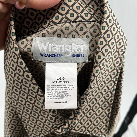 Wrangler Wrancher Long Sleeve Pearl Snap Geometric Print Western Cowboy Sz LG - Picture 2 of 8